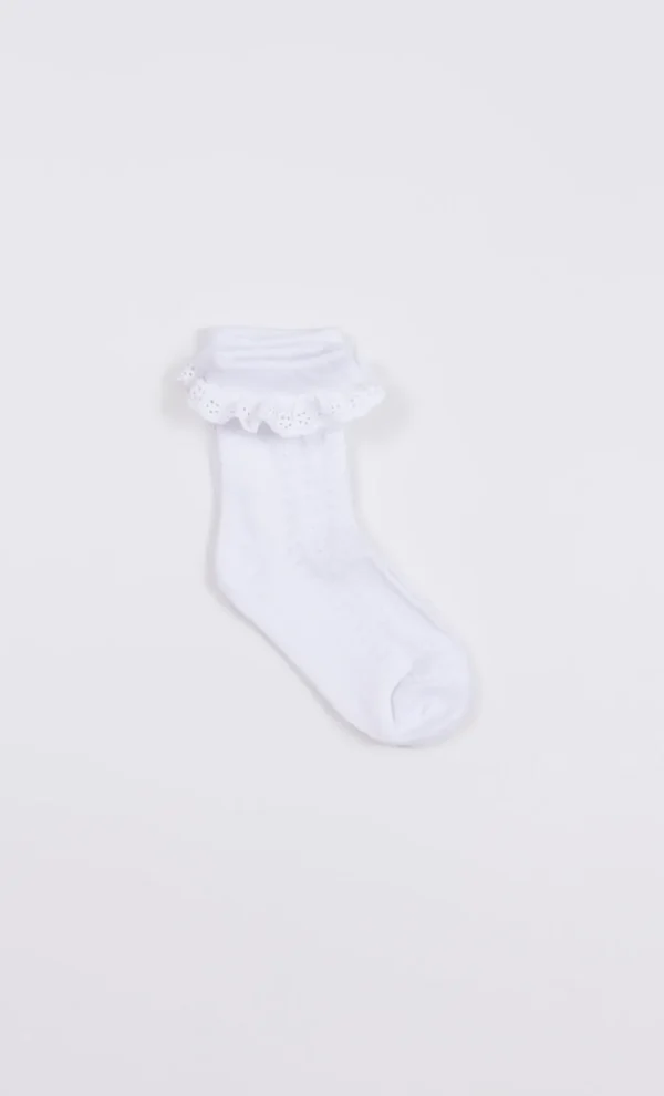 17677912-1600-auto MEDIA LACE