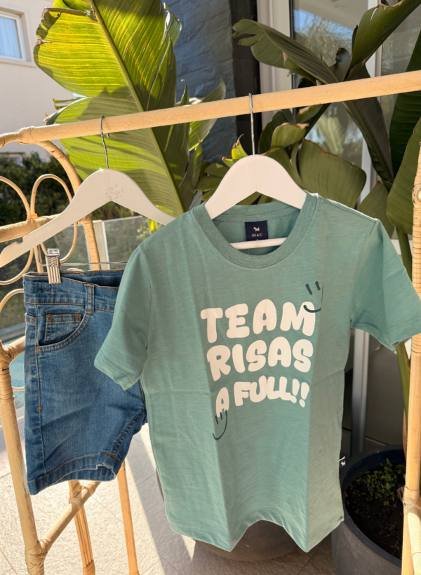 REMERA KID RISAS